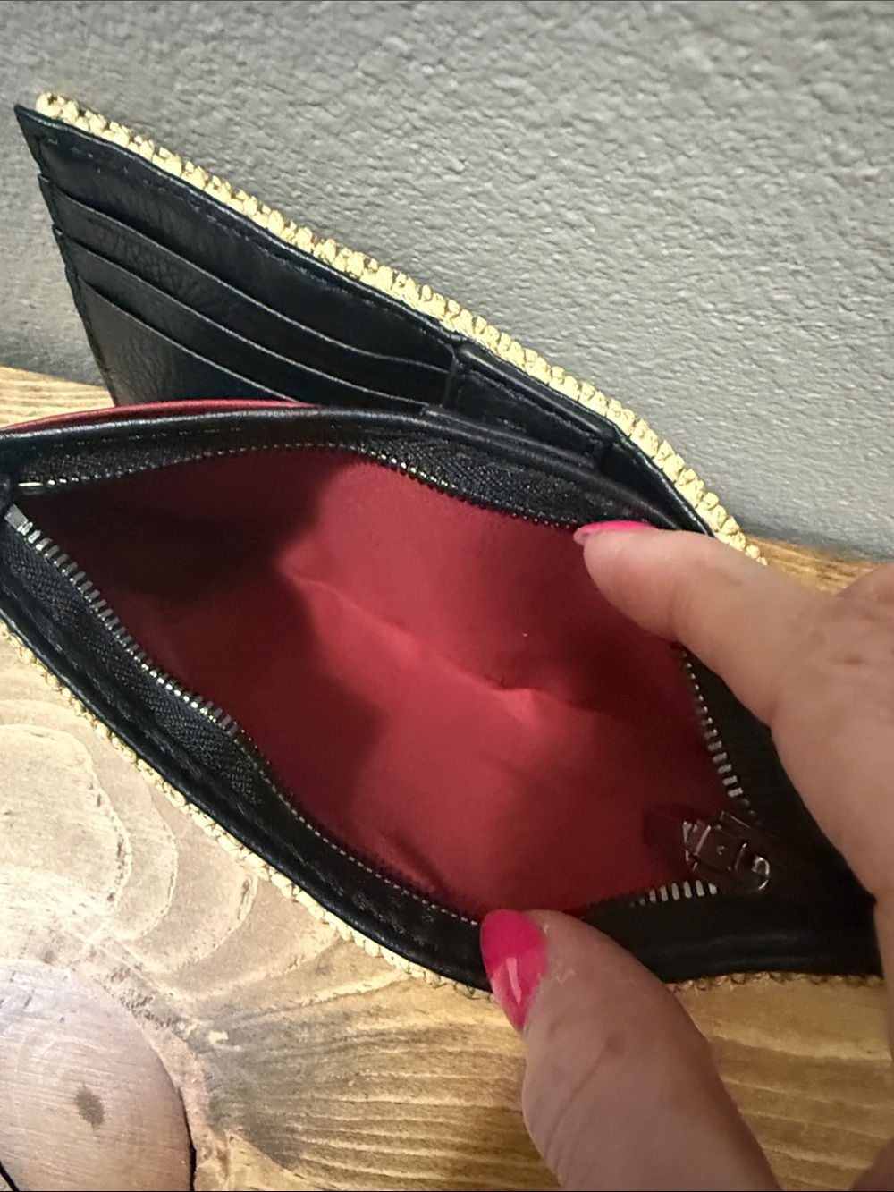 Hammitt 110 North Chaparral Raffia/Gunmetal Wallet; Preloved; Dust-bag - Picture 7 of 13